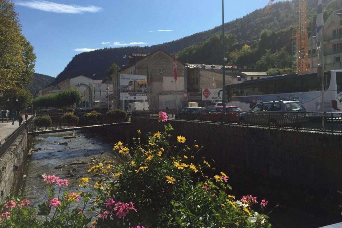 Hotel Morez Luaran gambar