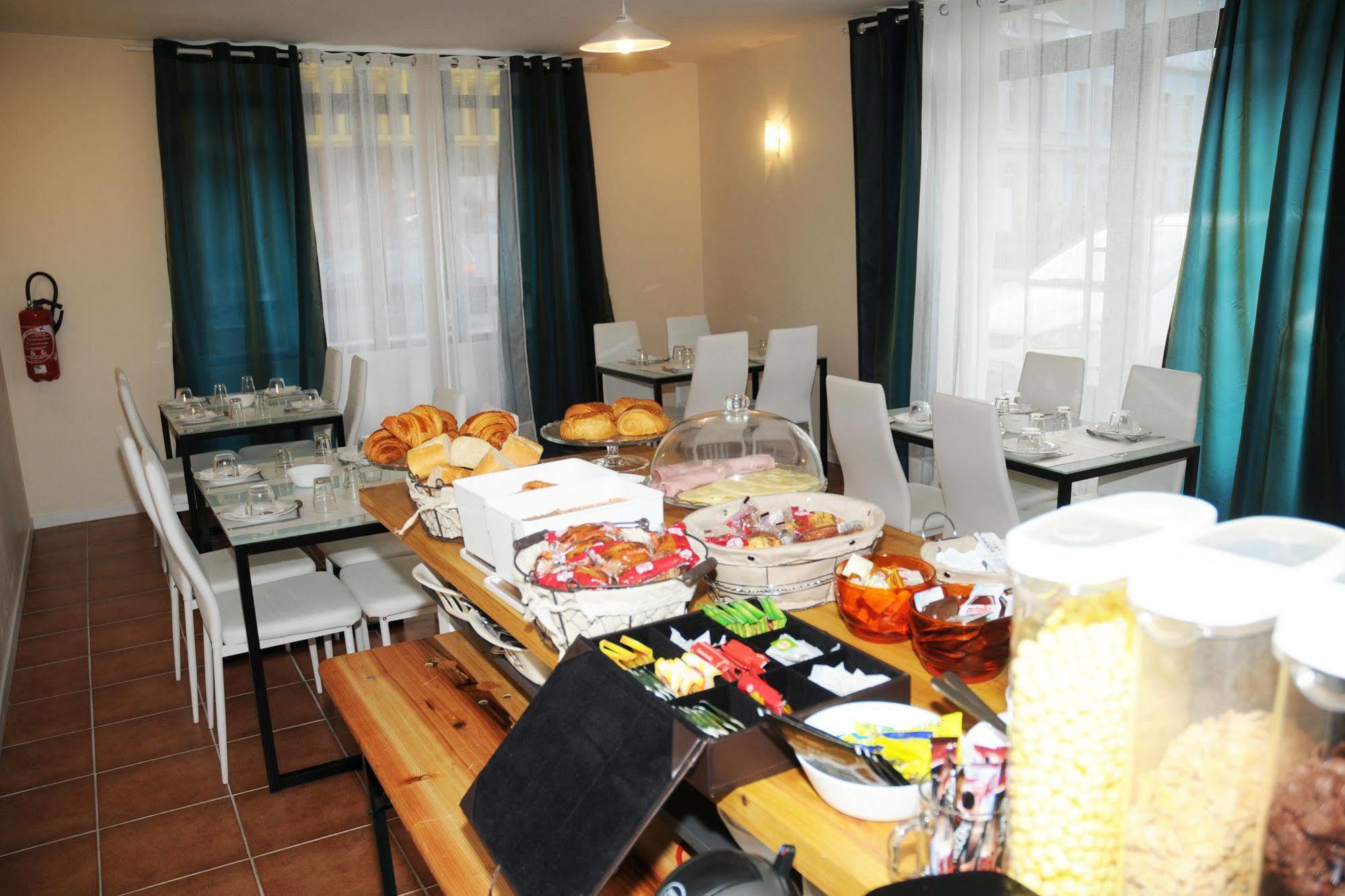 Hotel Morez Luaran gambar