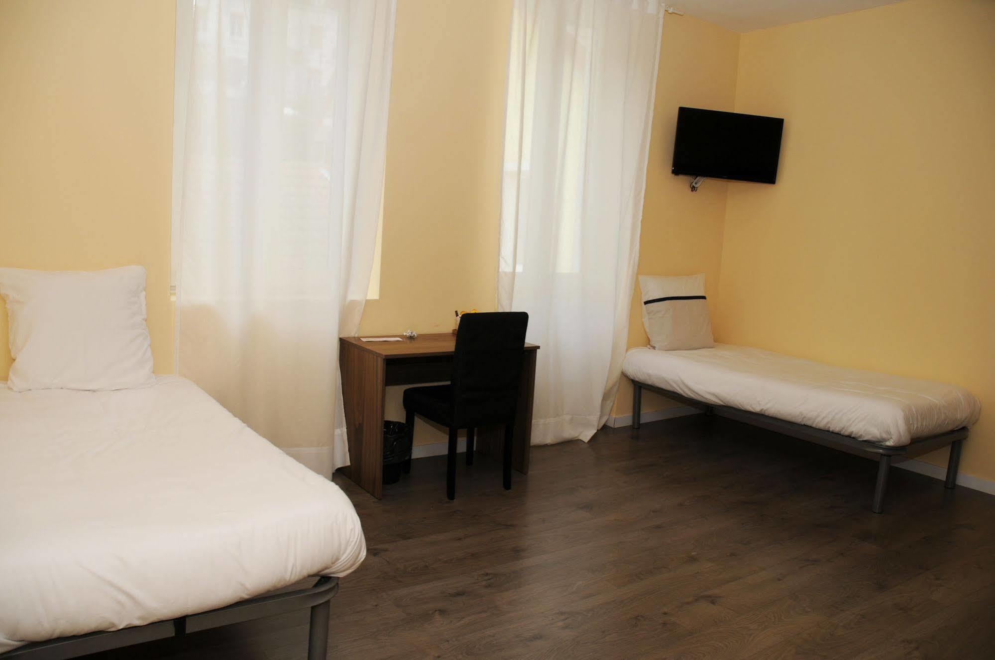 Hotel Morez Luaran gambar
